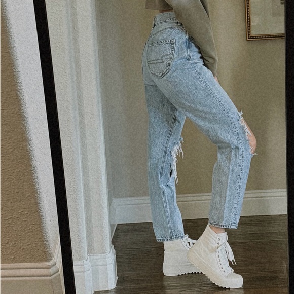 High tops - Picture 2 of 3